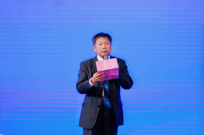 重磅首发!AR立体书《湄洲·妈祖》亮相第十届世界妈祖文化论坛 —— 科技赋能,两岸青少年共读“树德·行善·大爱”